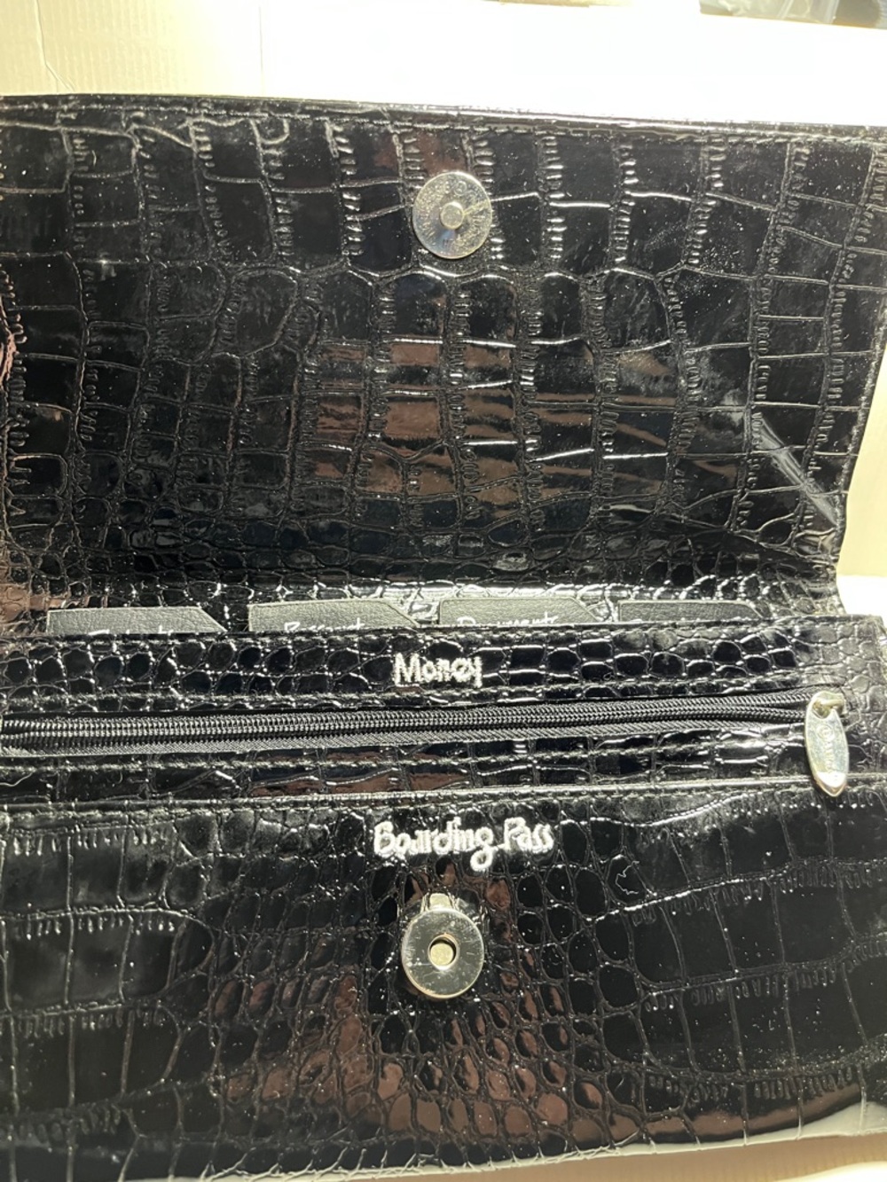 Black Croc-Embossed “File & Fly”Wallet - Picture 3 of 9